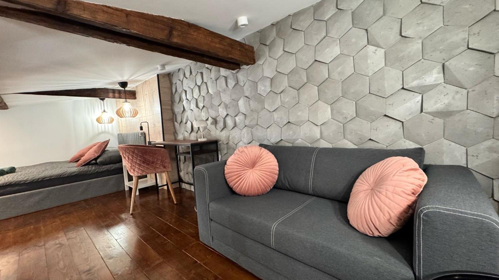 Loft In The City Center By Kobiela Apartments Katoviçe Dış mekan fotoğraf