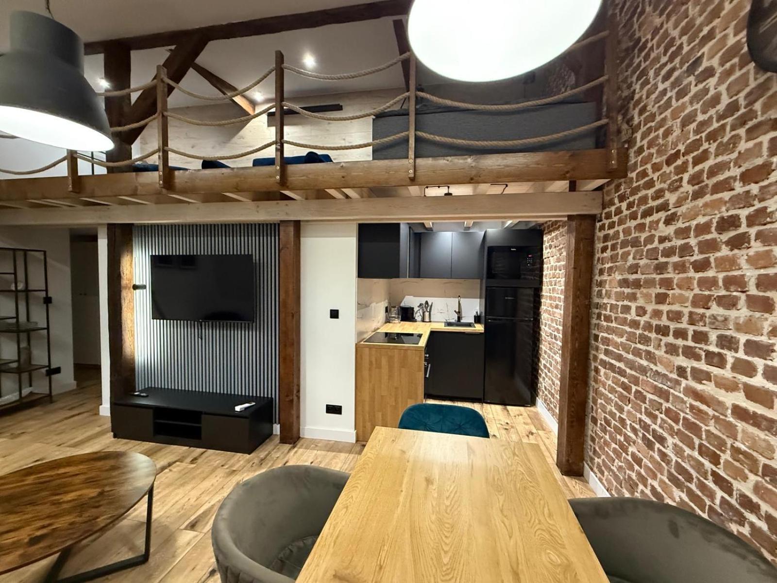 Loft In The City Center By Kobiela Apartments Katoviçe Dış mekan fotoğraf